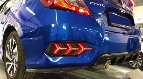 Honda Civic Fc5 Arka Sis Lambası Ledli Uçak Ağaç Dizayn Kayarlı
