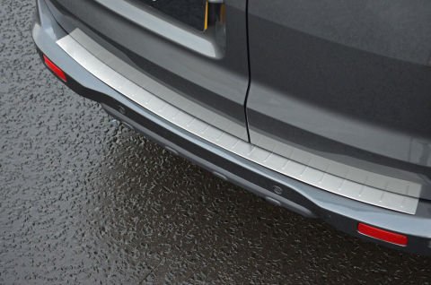 Ford Courier Arka Tampon Çıtası Kromu Nikelajı