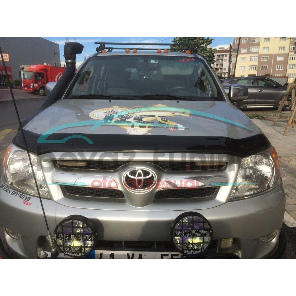Toyota Hilux Kaput Rüzgarlığı 2005-2009