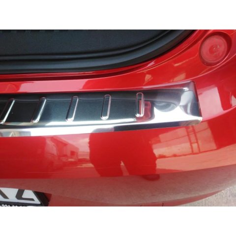 Renault Clio 5 Tampon Üstü Kromu Nikelajı 2019 Sonrası