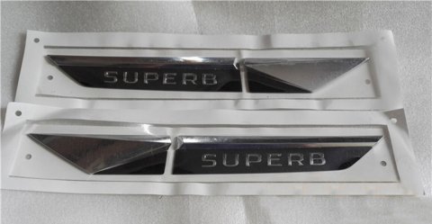 Skoda Superb Çamurluk Bıçağı Logosu Arması