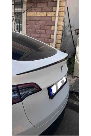 Tesla Model Y Bagaj Üstü Spoiler