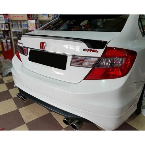 Honda Civic FB7 Bagaj Üstü Spoiler Amerikan Yapışık Parlak Siyah