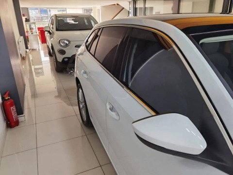 Skoda Scala Cam Çıtası Çerçevesi Komple Set Kromu Nikelajı