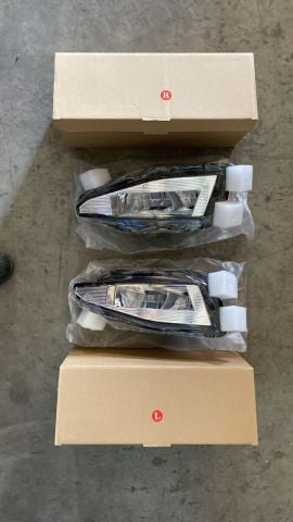 Volkswagen Passat B8.5 Sis Farı Lambası Ledli Oem Tip 2020 Sonrası