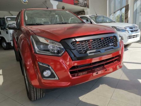 isuzu D-Max Ön Panjur Izgara Ledli Siyah 2018-2020