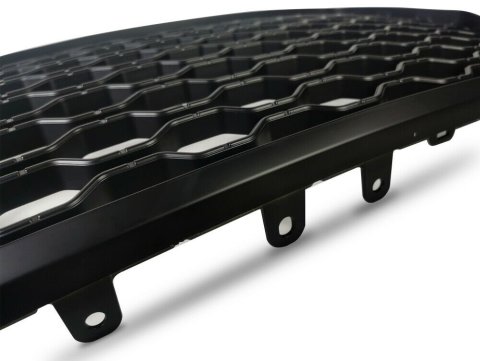 isuzu D-Max Ön Panjur Izgara Siyah 2020 Sonrası