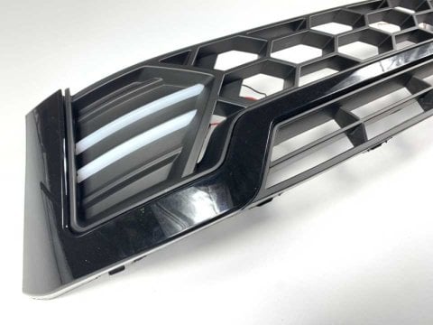 Toyota Hilux Revo Ön Panjur Izgara Ledli 2016-2020