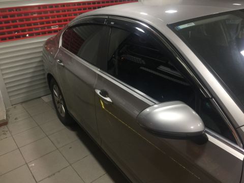 Volkswagen Passat B8 Kromlu Cam Rüzgarlığı Niken