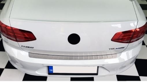 Volkswagen Passat B8 Arka Tampon Eşiği  Krom Nikelajı 2015 Sonrası