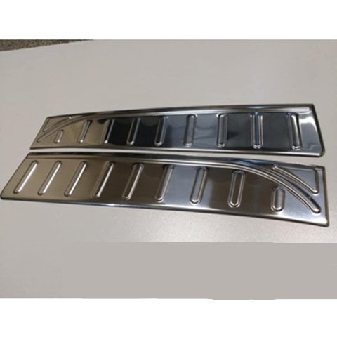 Renault Clio 4 Arka Tampon Üst Çıtası Kromu Nikelajı