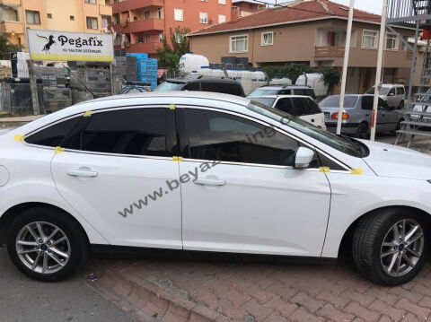 Frd Focus 4 Sedan Cam Çıtası Komple Set Çerçevesi Kromu Nikelajı