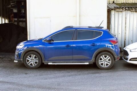 Dacia Sandero Cam Çıtası Komple Set Çerçevesi Kromu Nikelajı 2021 Sonrası